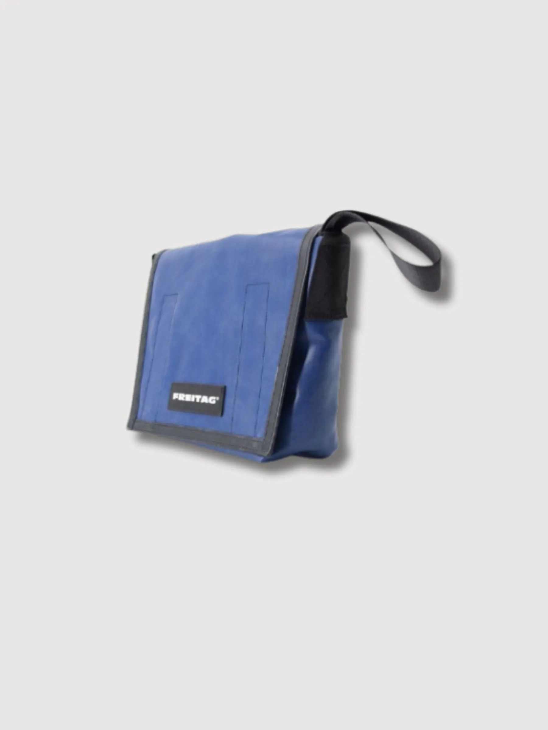 Bag F11 Lassie Blue In Used Truck Tarps | Freitag
