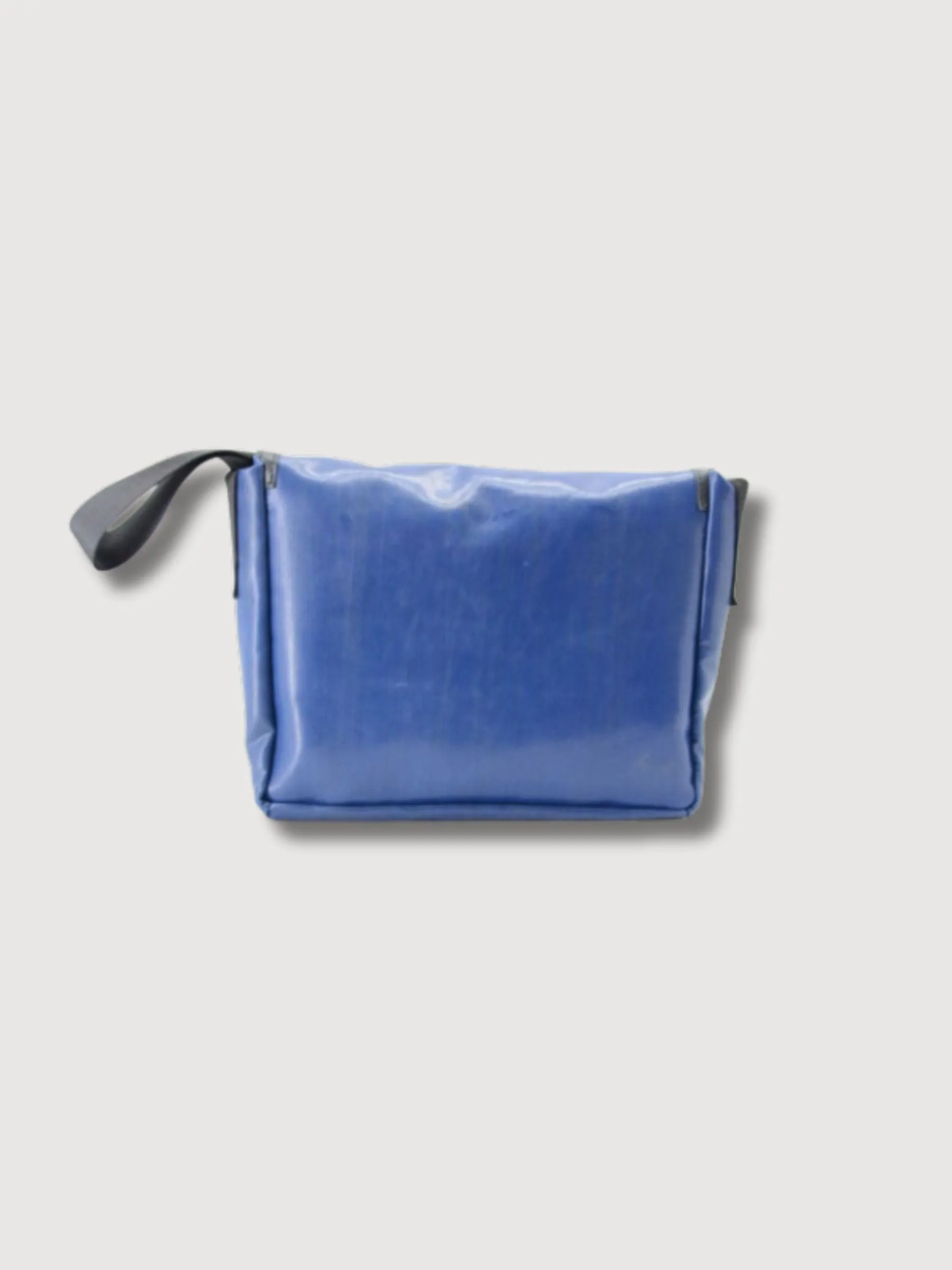 Bag F11 Lassie Blue In Used Truck Tarps | Freitag