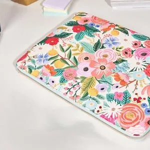 Case-Mate Rifle Paper Co. Laptop Carrying Case, Laptop Sleeve for 16" Notebooks, Garden Party Blush