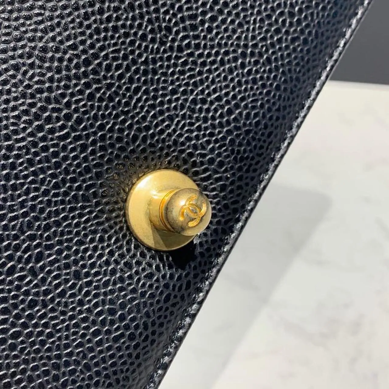 CHL Boy Handbag Gold Toned Hardware Black For Women, Women&#8217;s Bags, Shoulder And Crossbody Bags 9.8in/25cm A67086