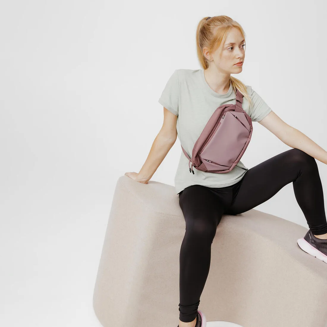 Urban Walking Active Mobilty Messenger Bag